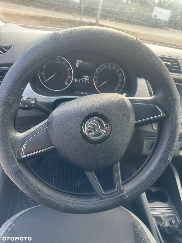 Skoda Fabia - 6