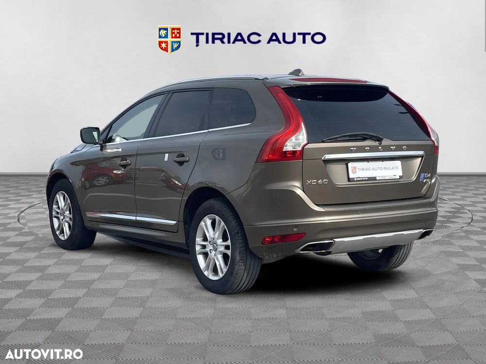 Volvo XC 60 D4AWD Momentum - 5