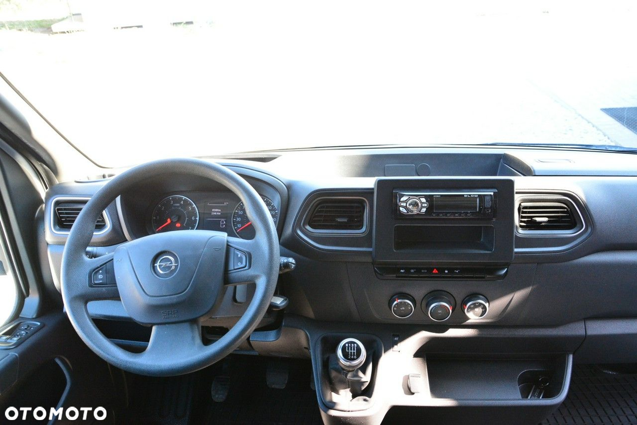 Opel Movano - 8