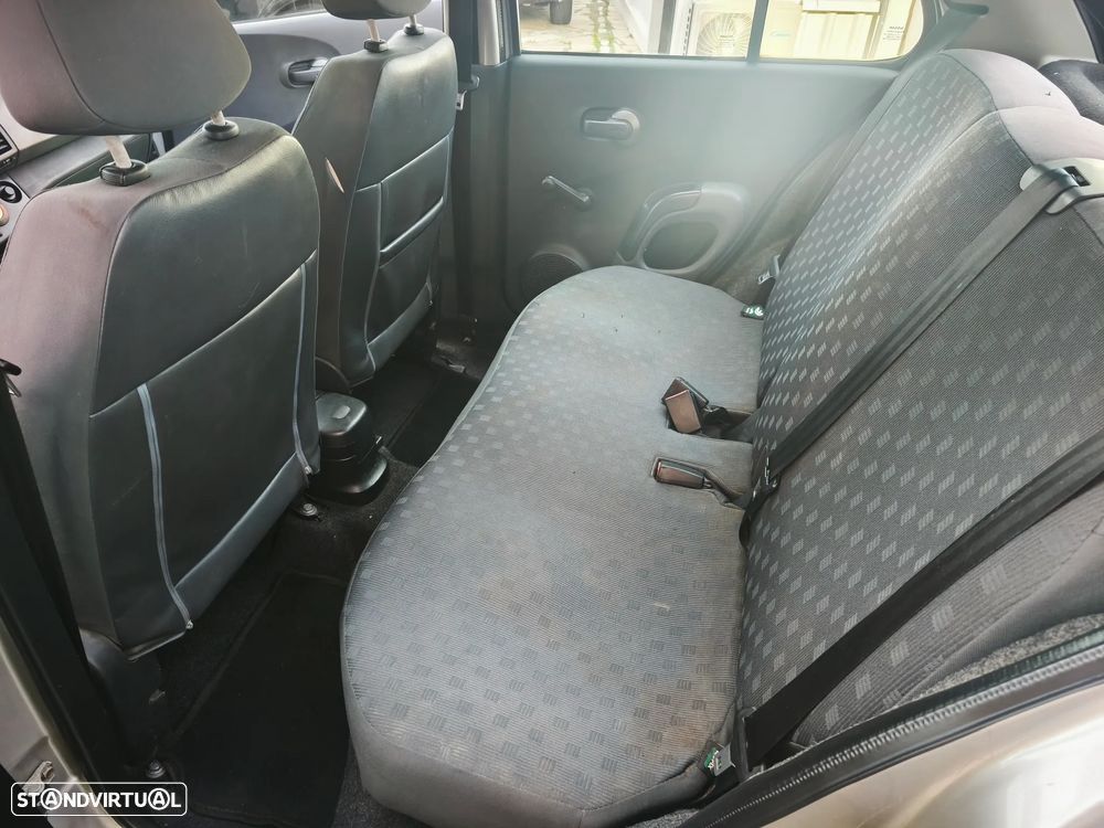 Nissan Micra 1.0 Emotion AC - 19