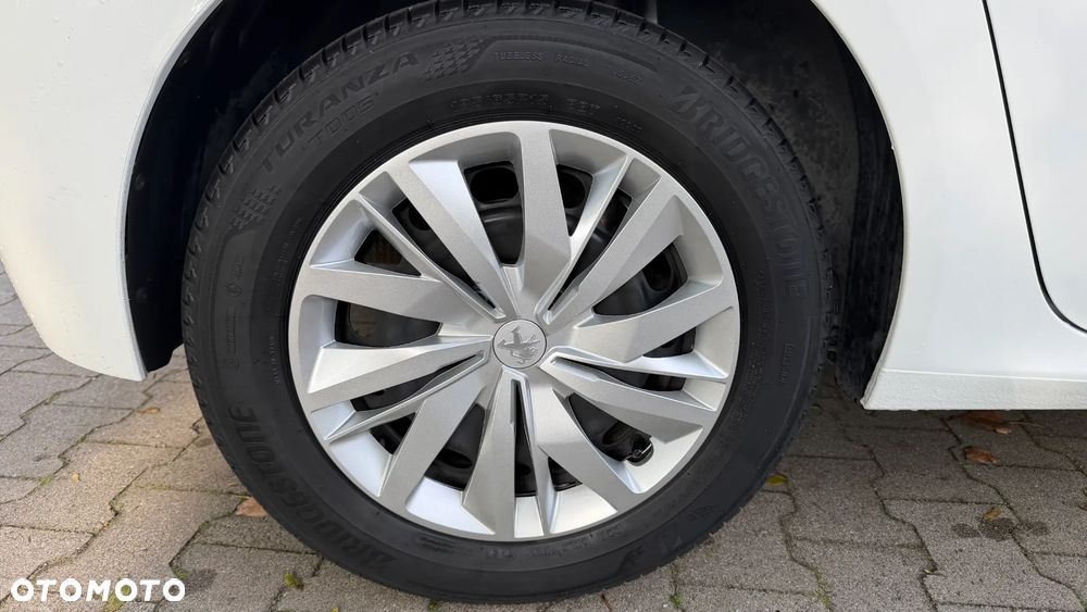 Peugeot 208 PureTech 75 Active Pack - 26