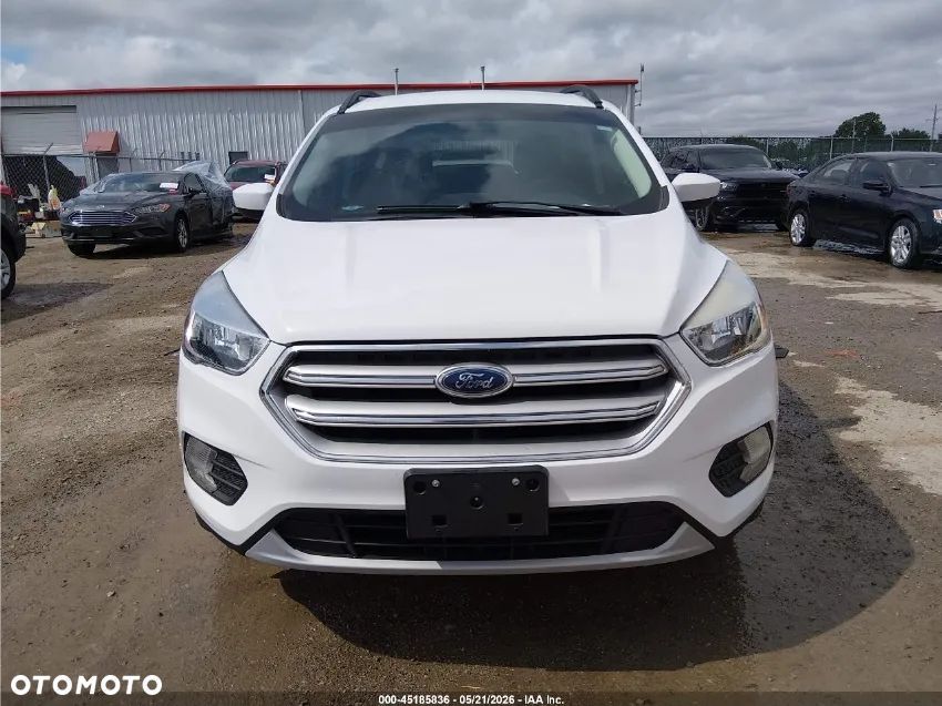 Ford Escape - 8