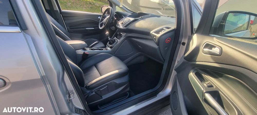 Ford Grand C-Max 2.0 TDCi Titanium - 26