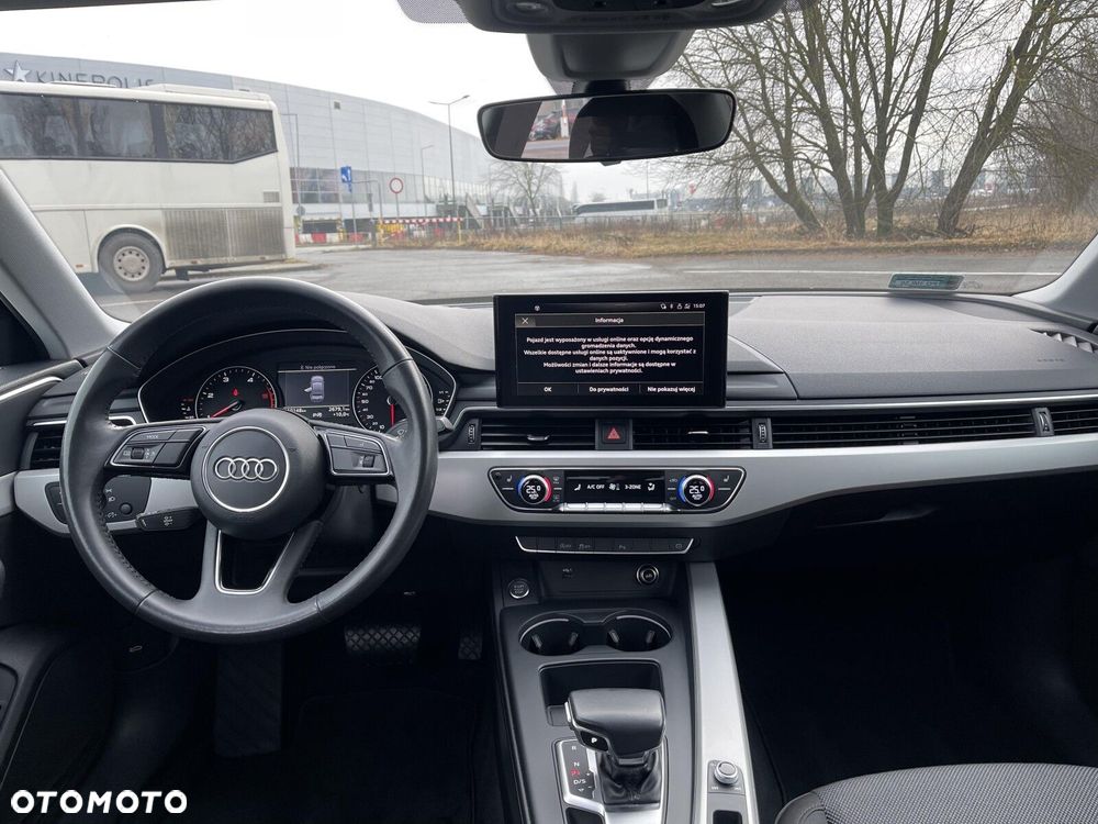 Audi A4 Limousine - 13