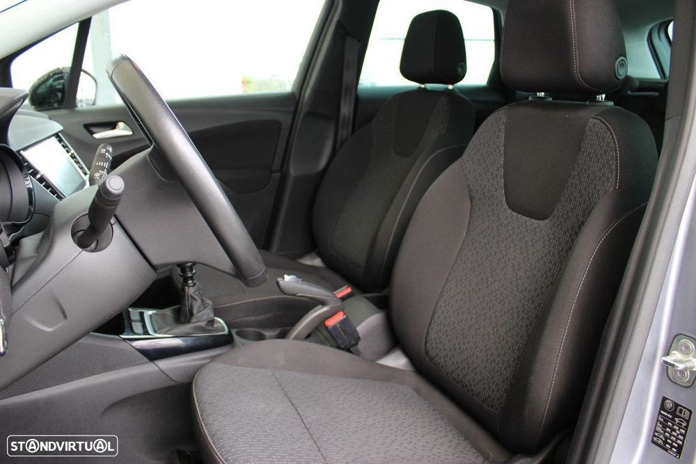 Opel Crossland 1.5 D Business - 18