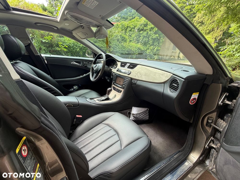 Mercedes-Benz CLS 500 7G-TRONIC - 22