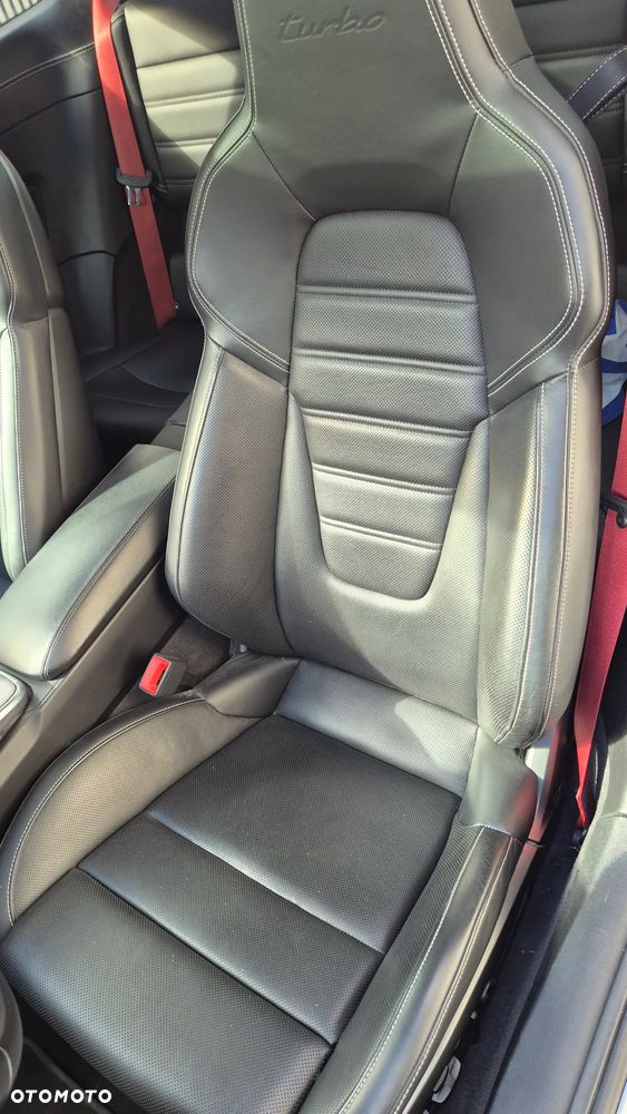 Porsche 911 Turbo - 18