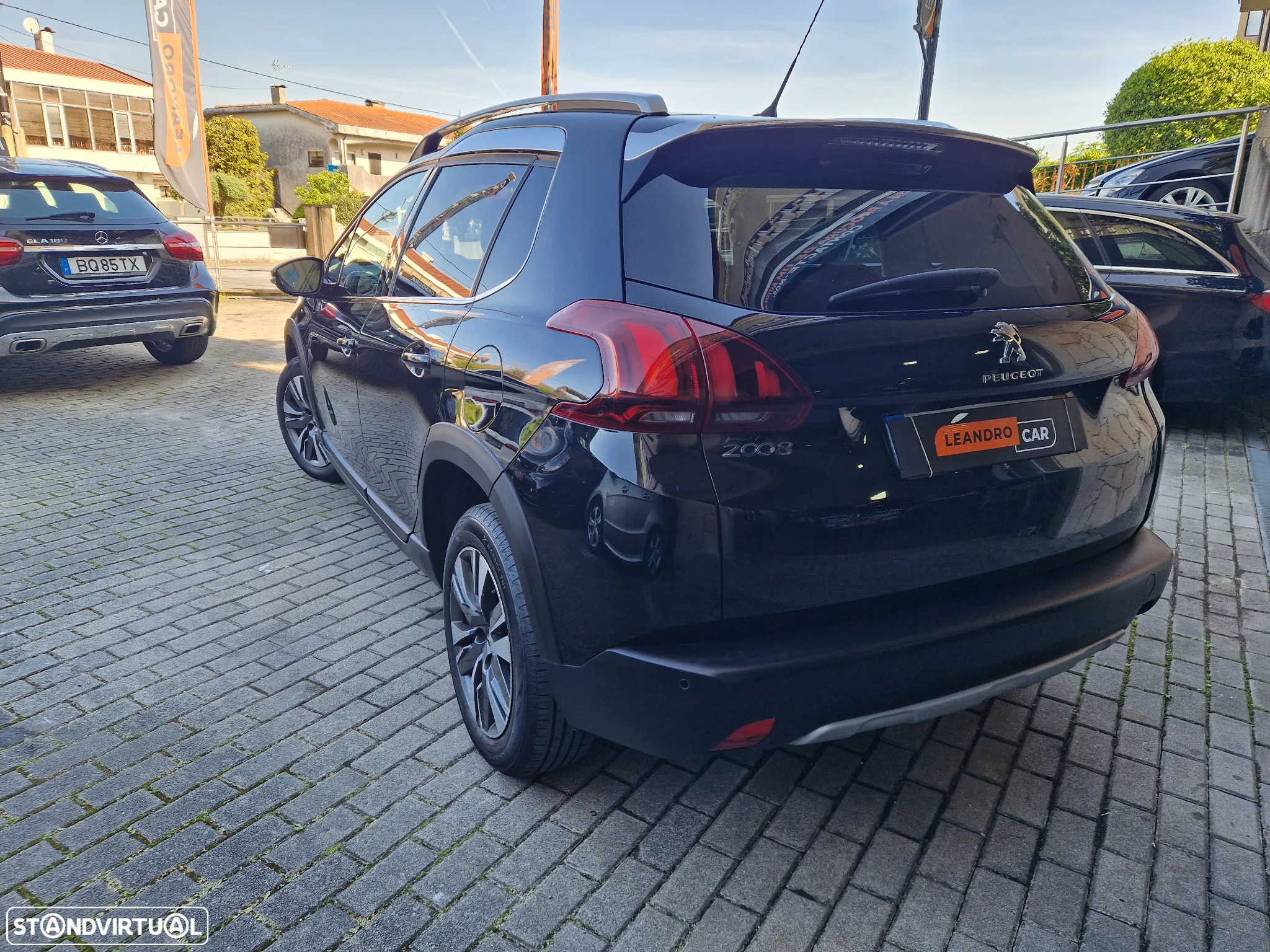 Peugeot 2008 1.5 BlueHDi Allure EAT6 - 5