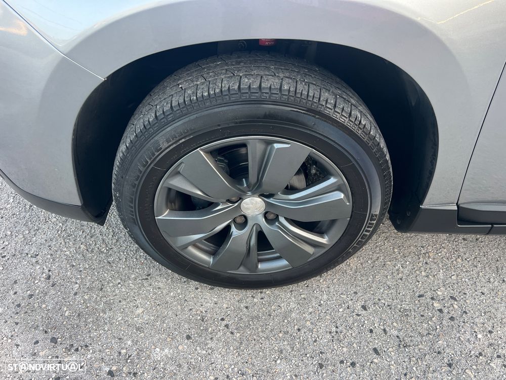 Peugeot 2008 1.2 PureTech Style - 24
