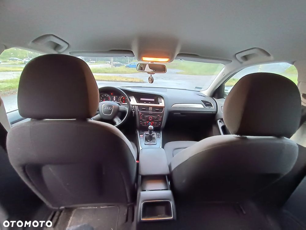 Audi A4 Limousine 1.8 TFSI Ambiente - 10