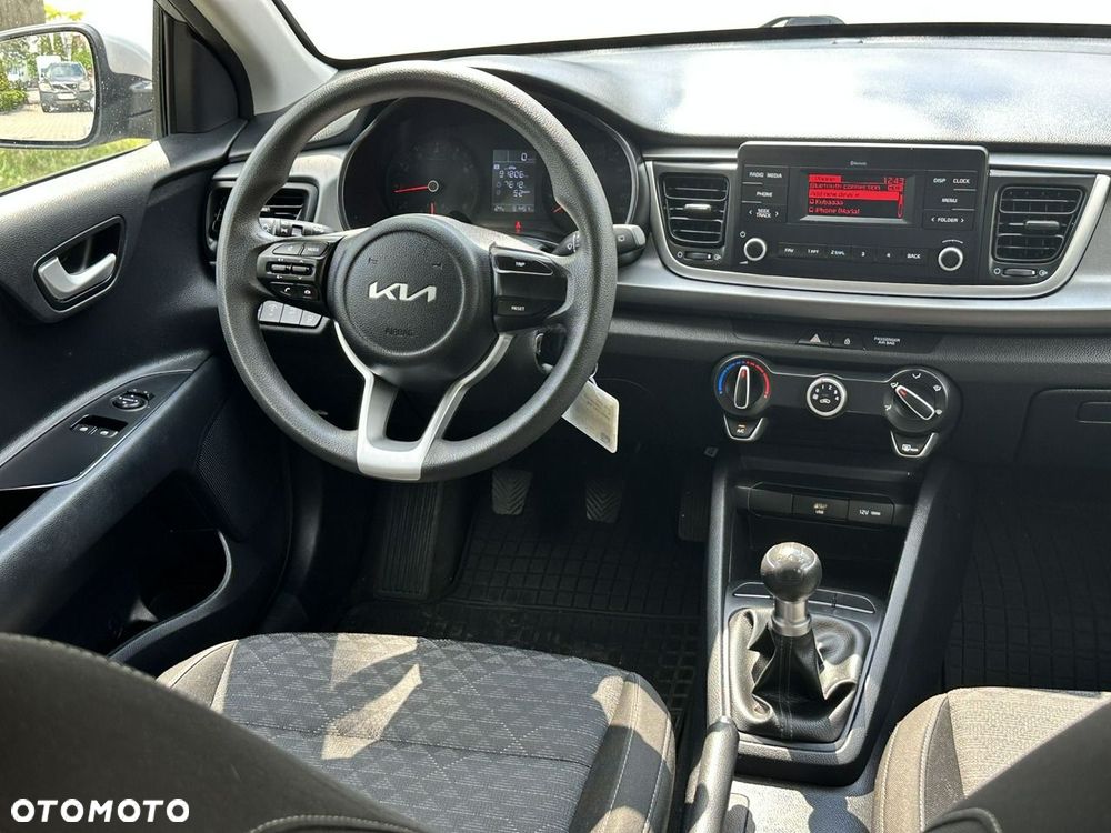 Kia Rio - 18