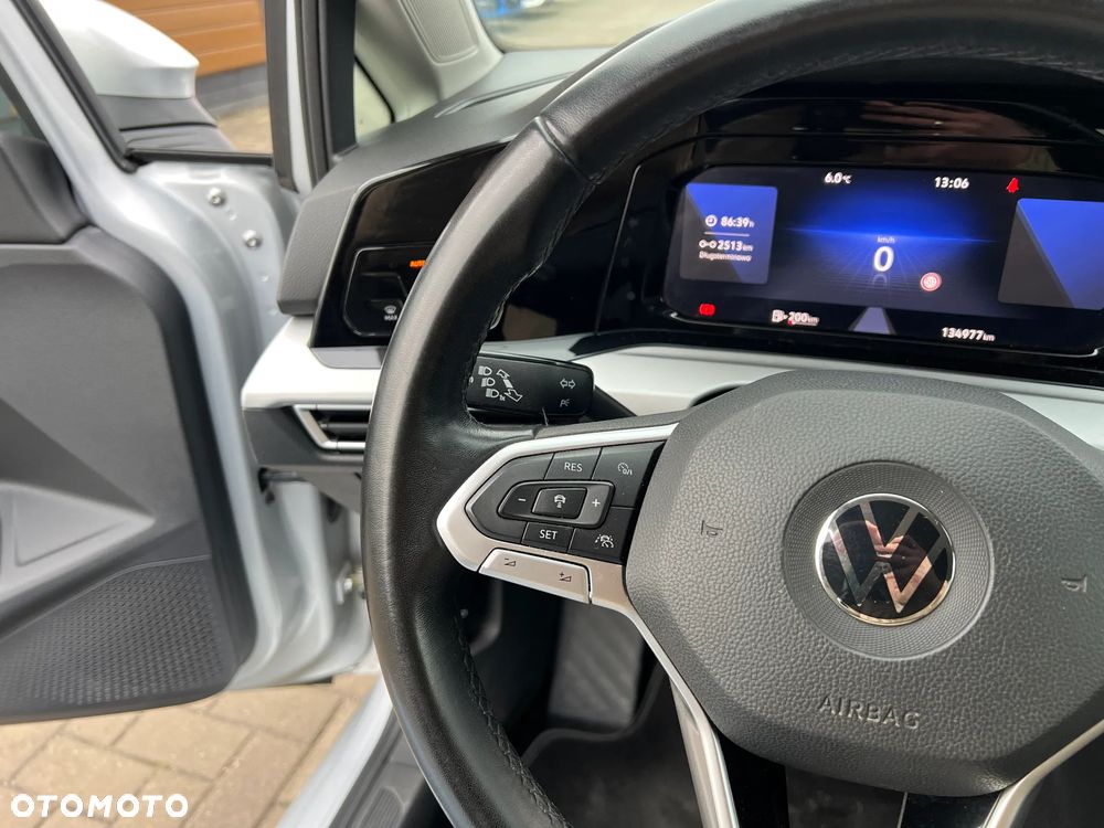 Volkswagen Golf - 10