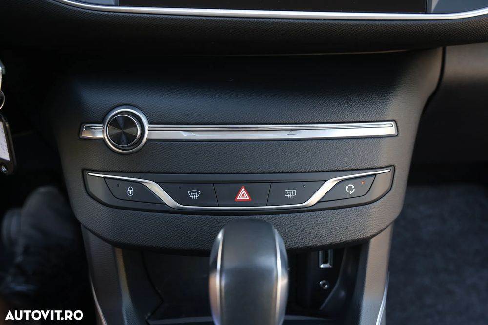 Peugeot 308 e-HDi FAP 115 Stop&Start EGS6 Allure - 31
