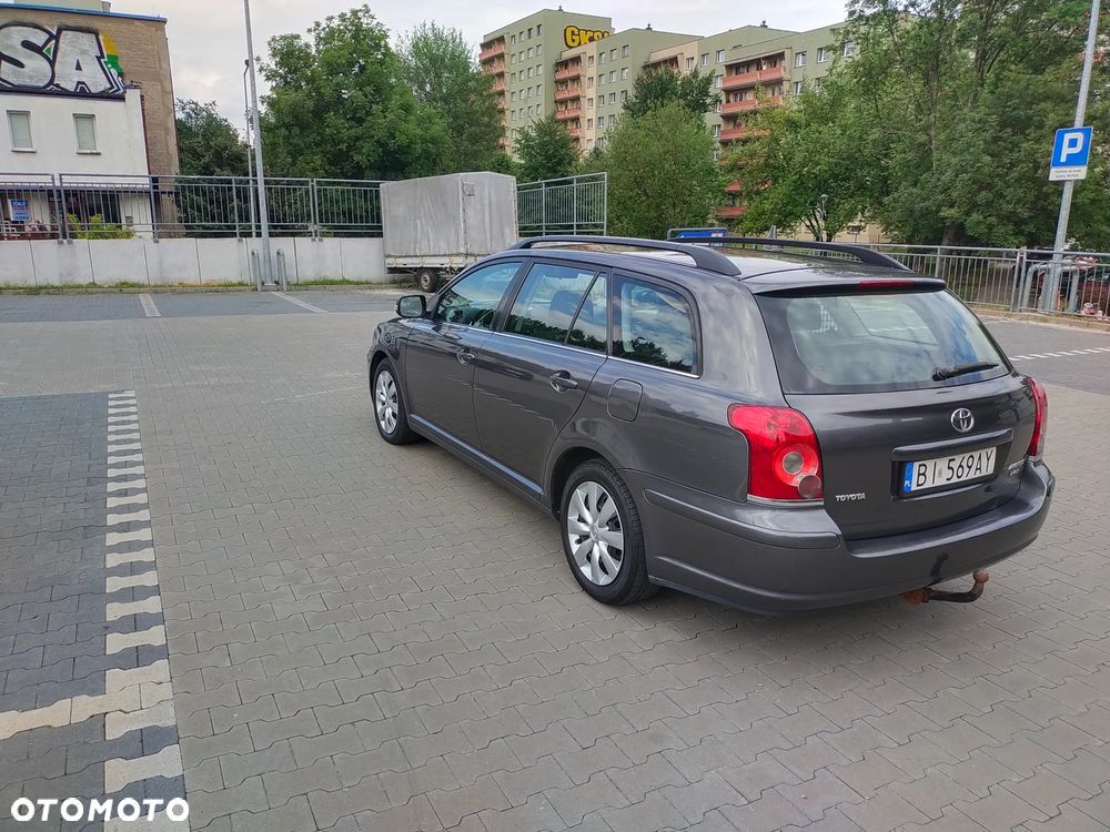 Toyota Avensis 2.0 D-4D Team - 4