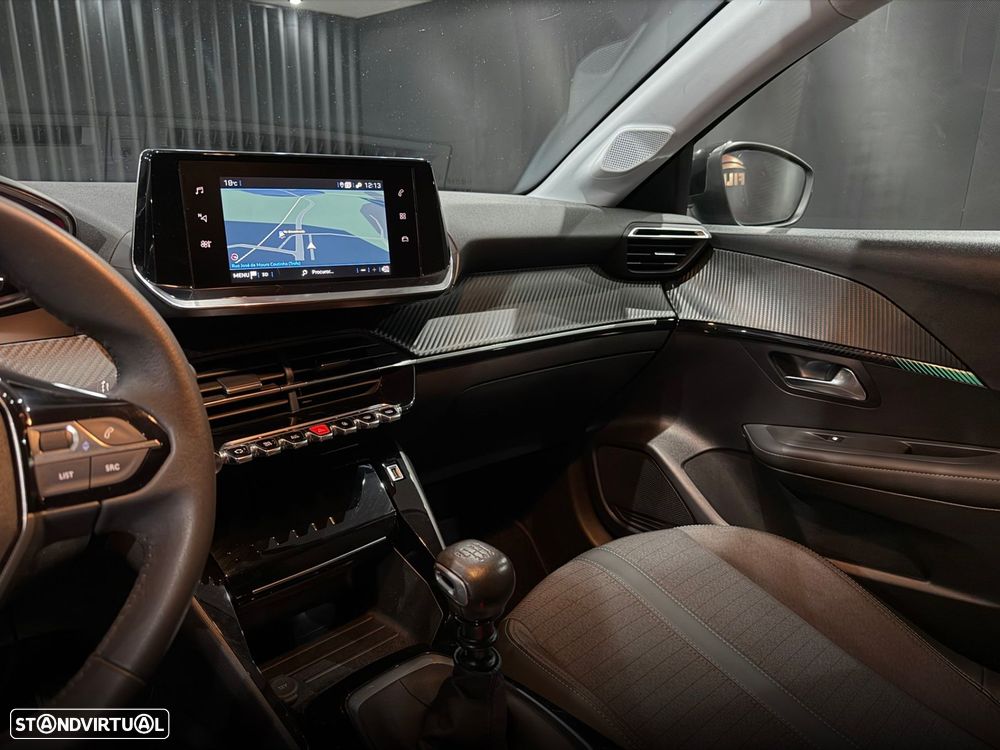 Peugeot 208 1.2 PureTech Allure - 18