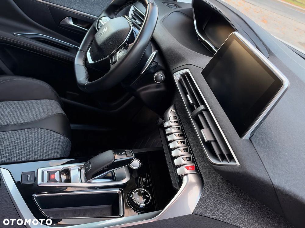 Peugeot 3008 1.2 PureTech Allure S&S EAT6 - 30