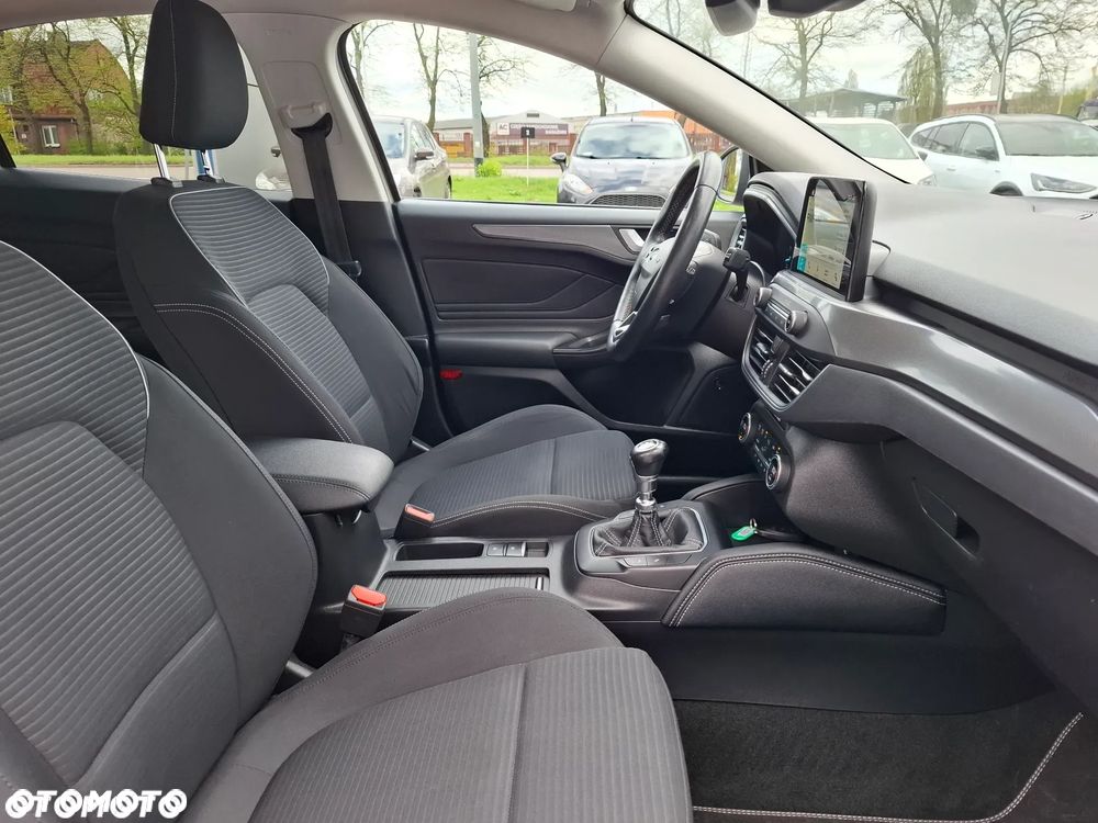 Ford Focus 1.0 EcoBoost Titanium ASS - 8