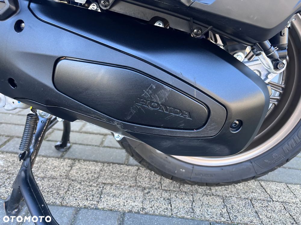 Honda NSS - 18