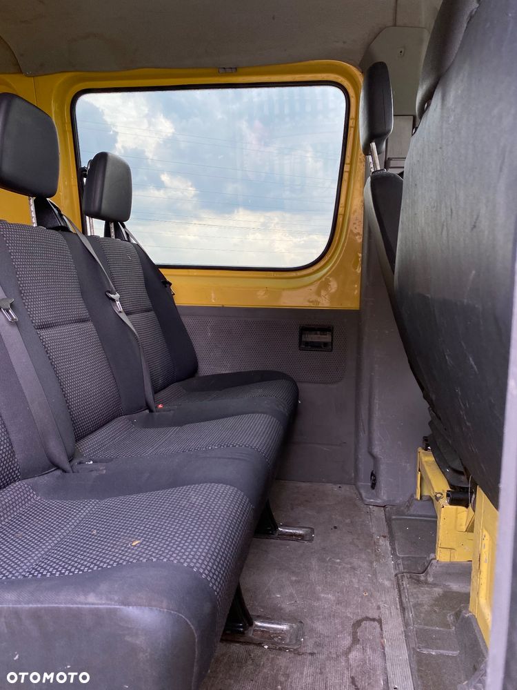 Mercedes-Benz Sprinter - 19