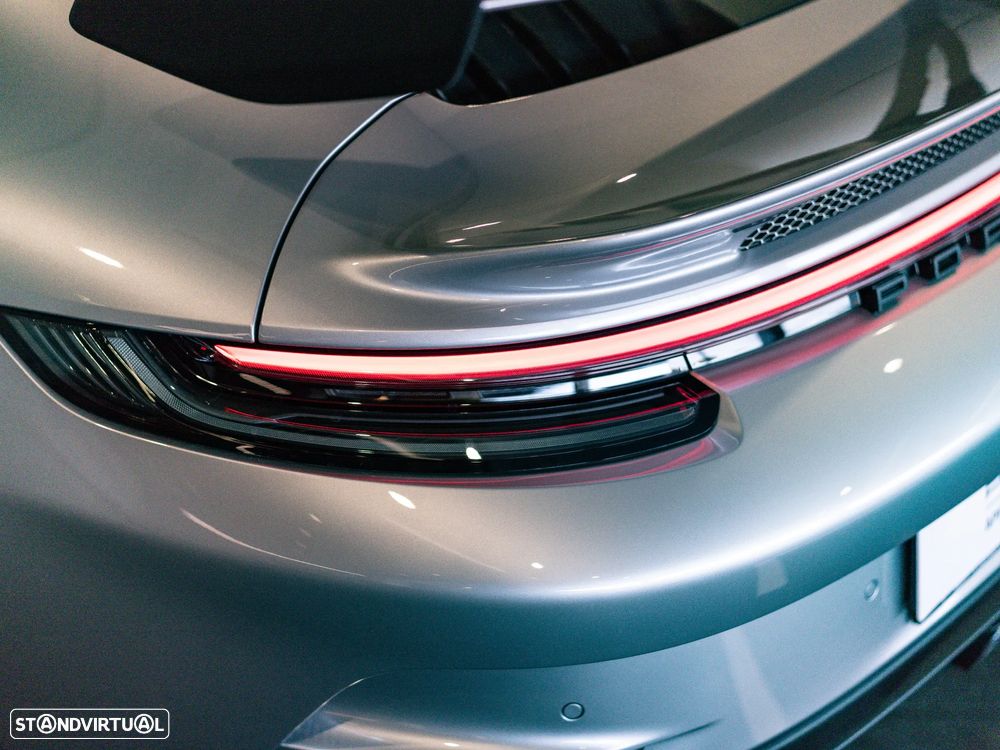 Porsche 911 (992) GT3 PDK - 17