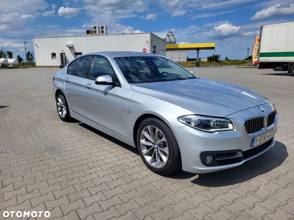 BMW 5 Series 2015 photo 2