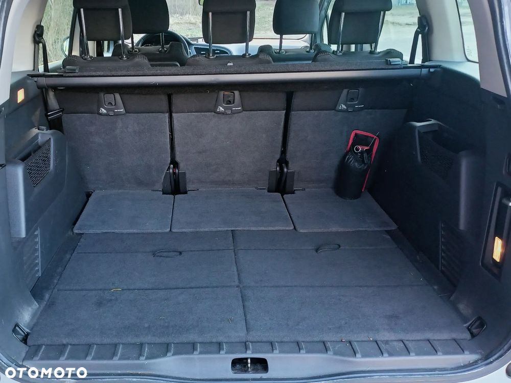 Peugeot 5008 1.6 HDi Premium - 13