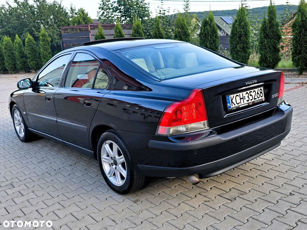 Volvo S60 2.4 Momentum - 5