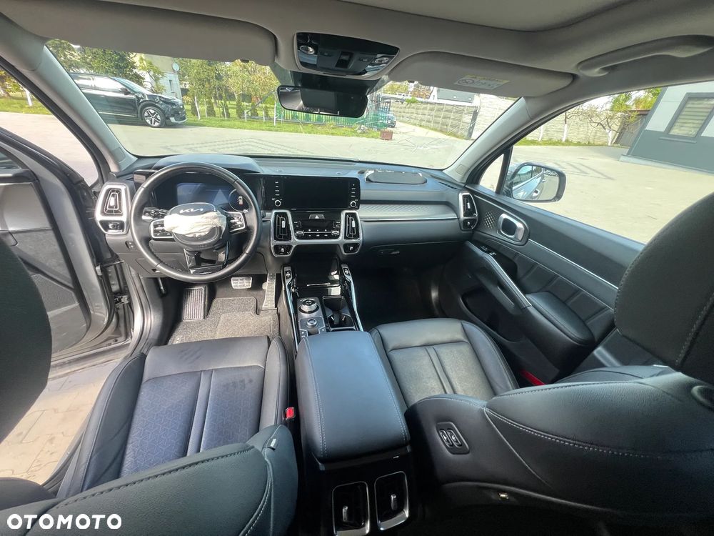 Kia Sorento - 12