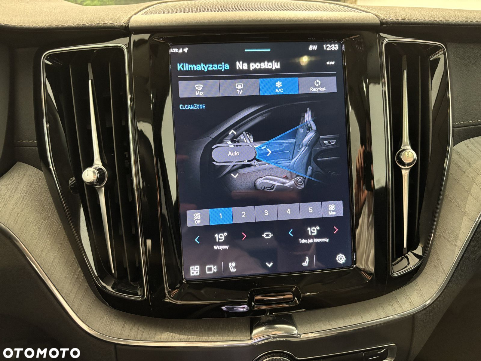 Volvo XC 60 - 19