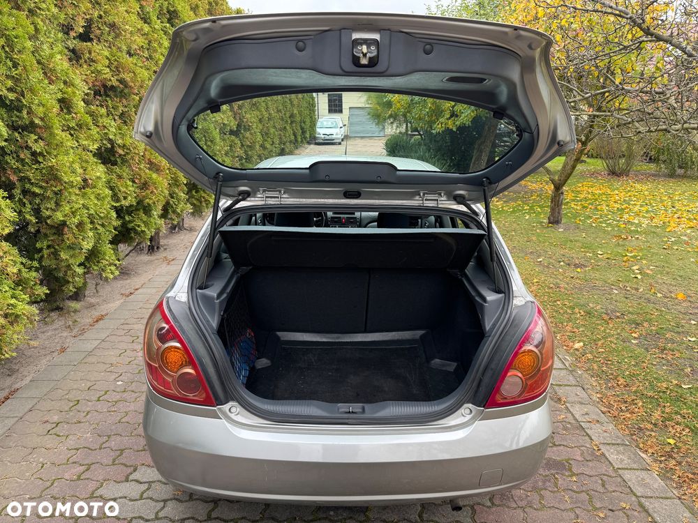 Nissan Almera II 1.5 Visia - 13