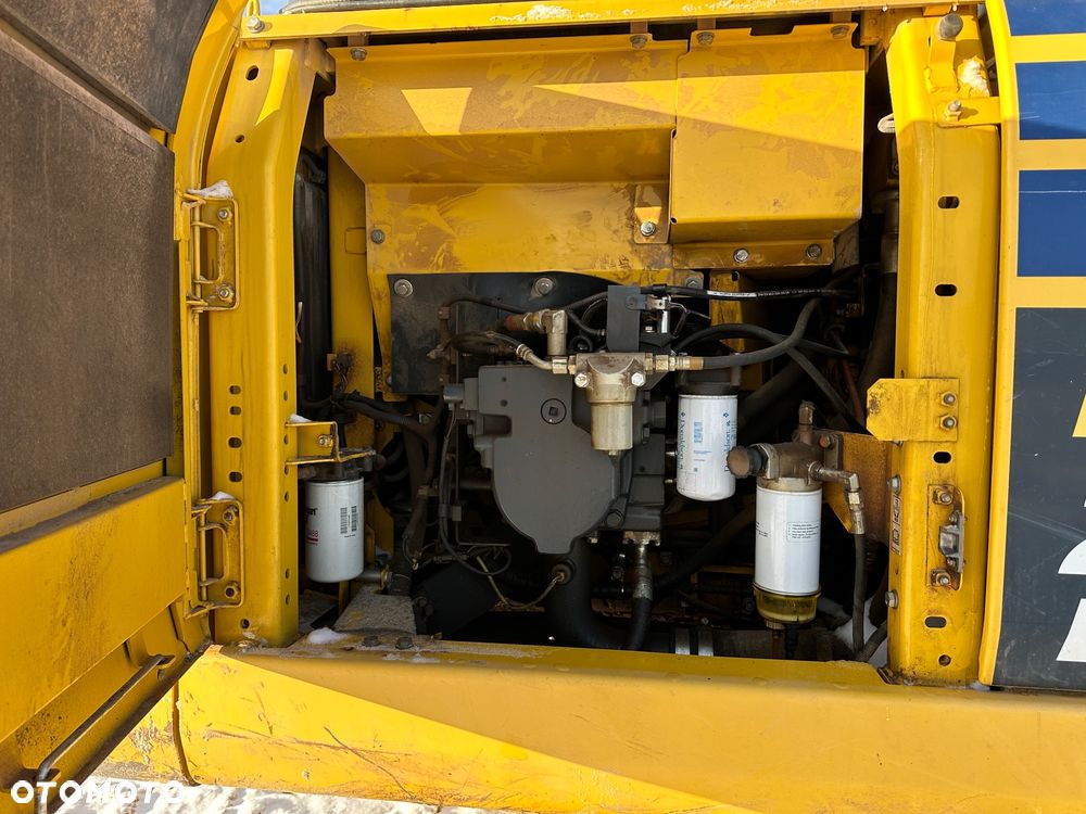 Komatsu PC 210 LC-11 - 10