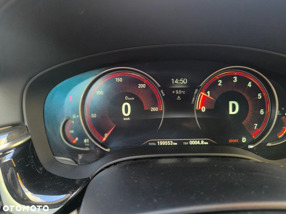 BMW Seria 5 530i xDrive - 22