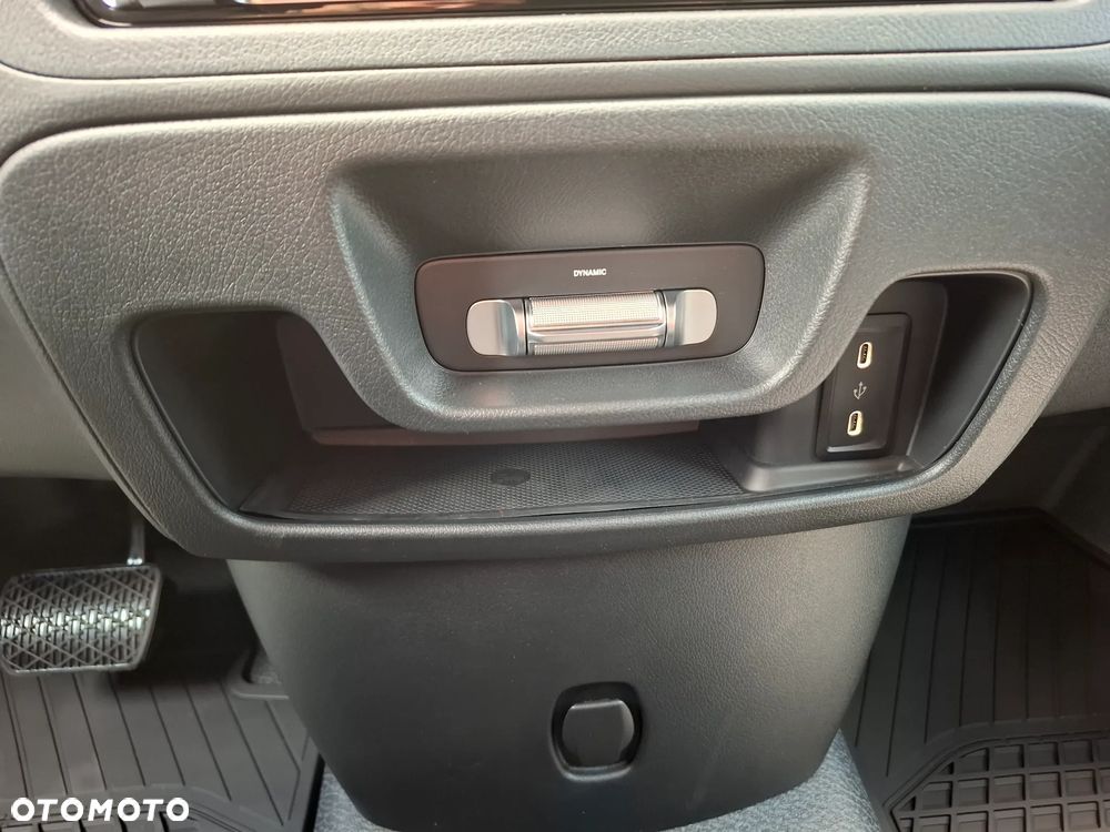 Mercedes-Benz Vito 114 CDI Furgon PRO Długi 3200 mm - 29
