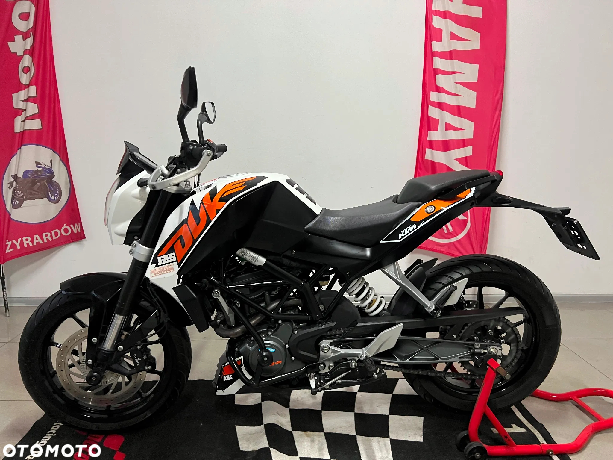 KTM Duke - 13