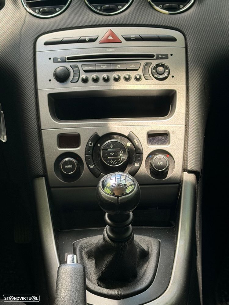 Peugeot 308 1.6 HDi Executive - 11