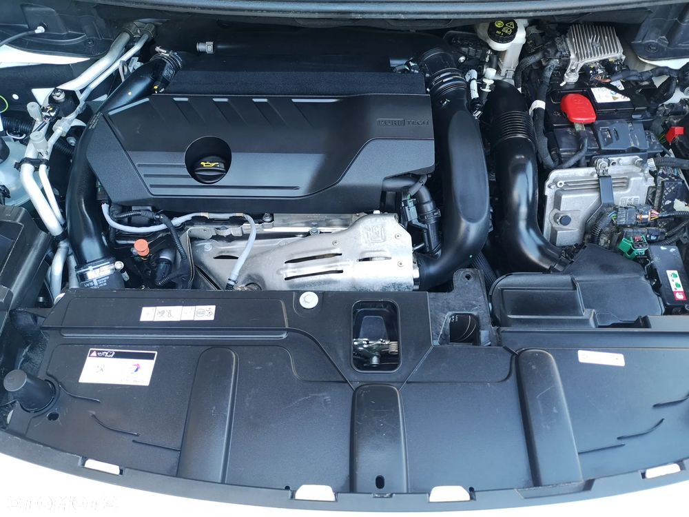 Peugeot 3008 1.6 PureTech Hybrid PHEV Allure Pack S&S EAT8 - 34