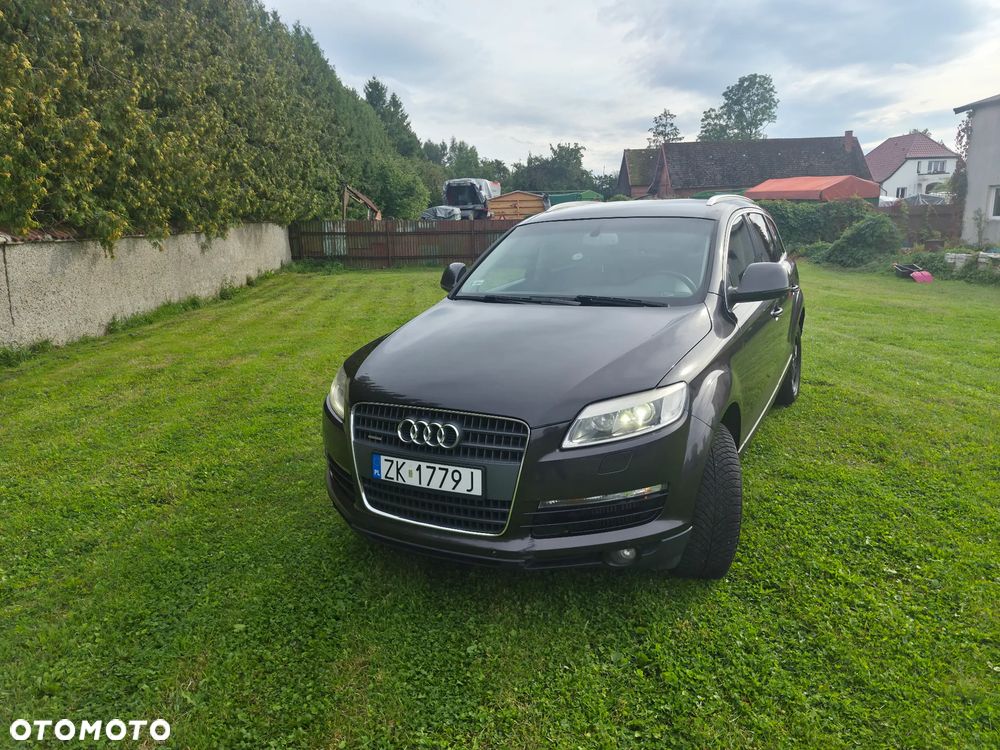 Audi Q7 - 6