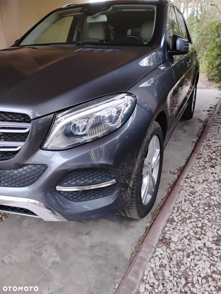 Mercedes-Benz GLE 350 d 4-Matic - 4