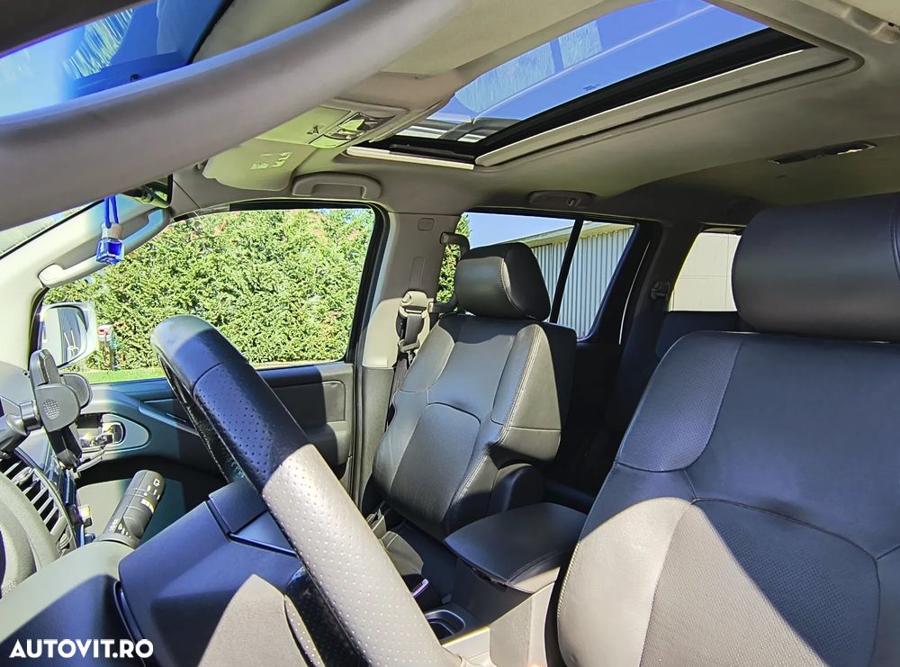 Nissan Pathfinder 2.5 dCi Aut LE - 16