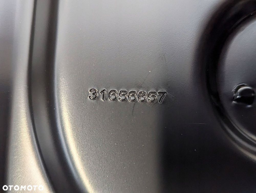 Volvo XC40 2017-2025 B3 Obudowa podstawa baterii akumulatora - 6