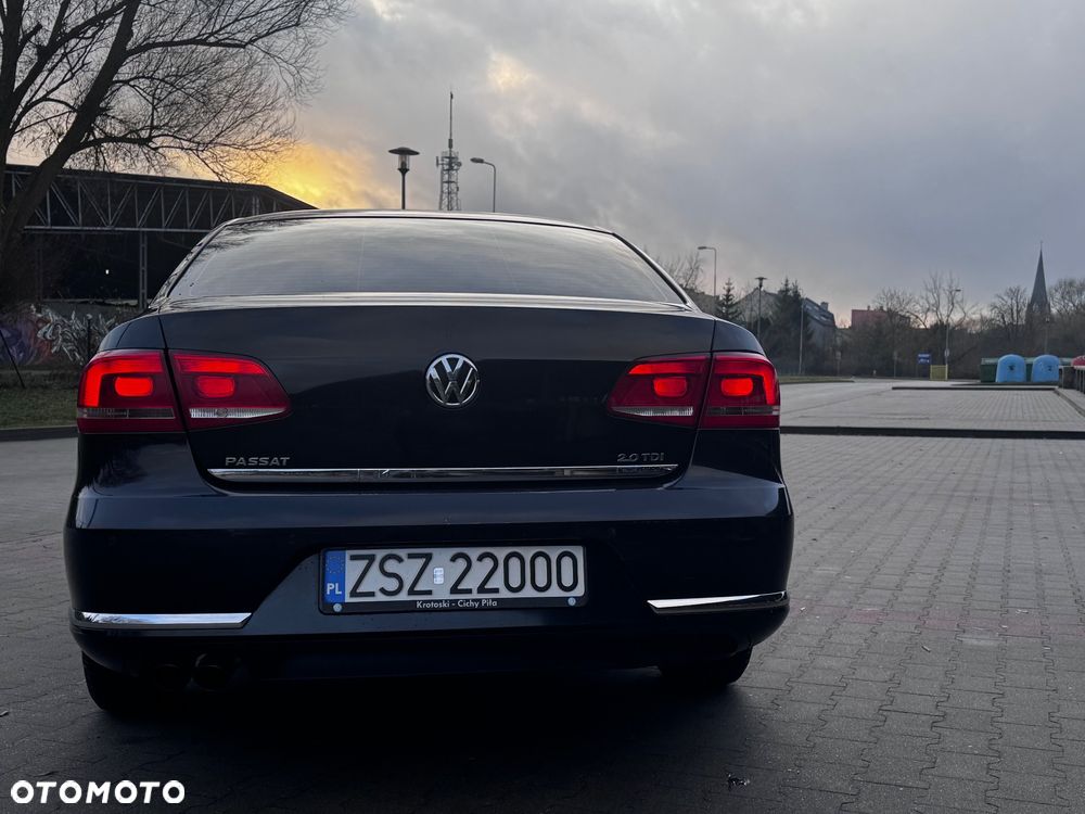 Volkswagen Passat 2.0 TDI Comfortline - 25