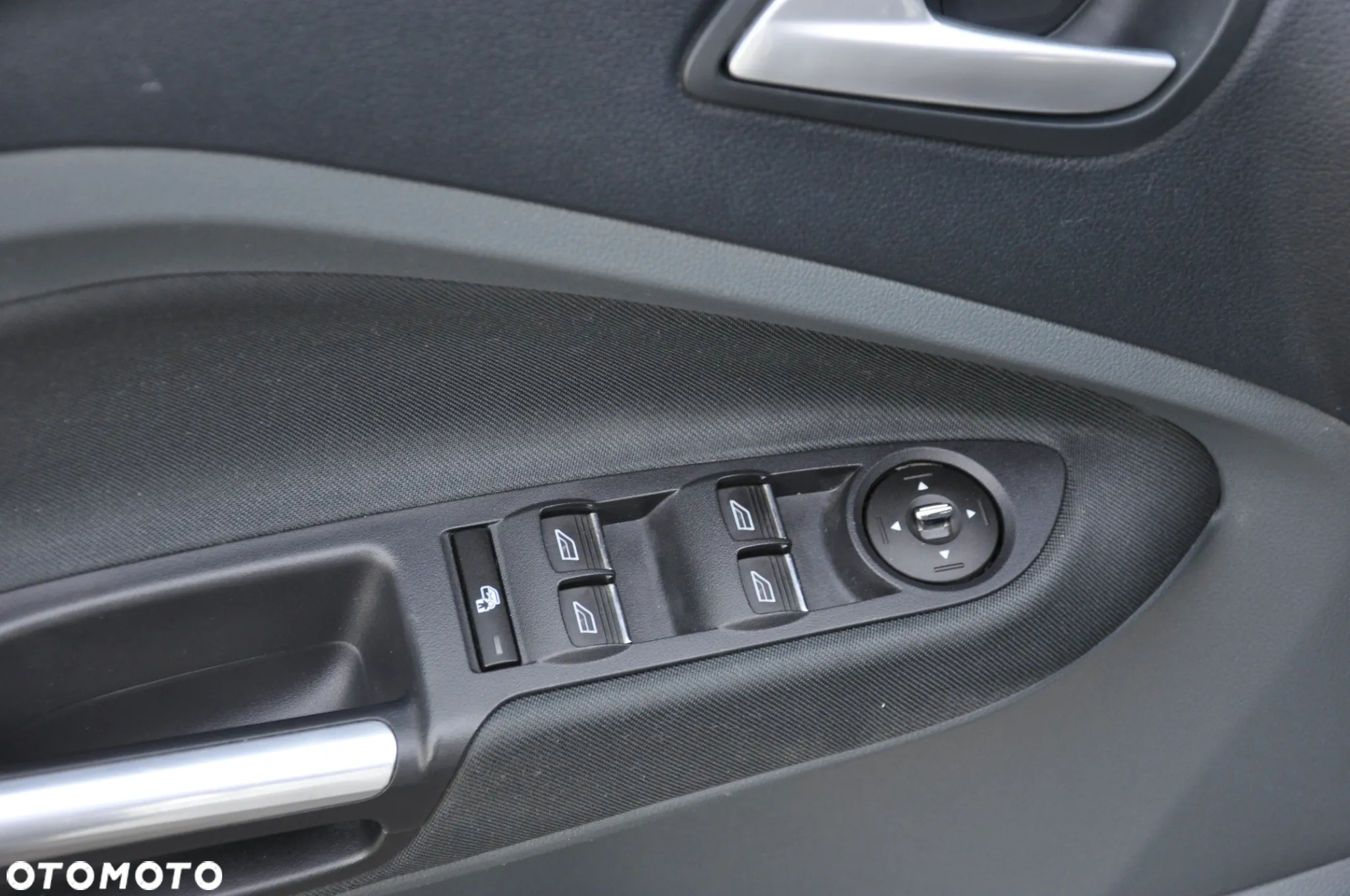 Ford Grand C-MAX 2.0 TDCi Champions Edition - 13