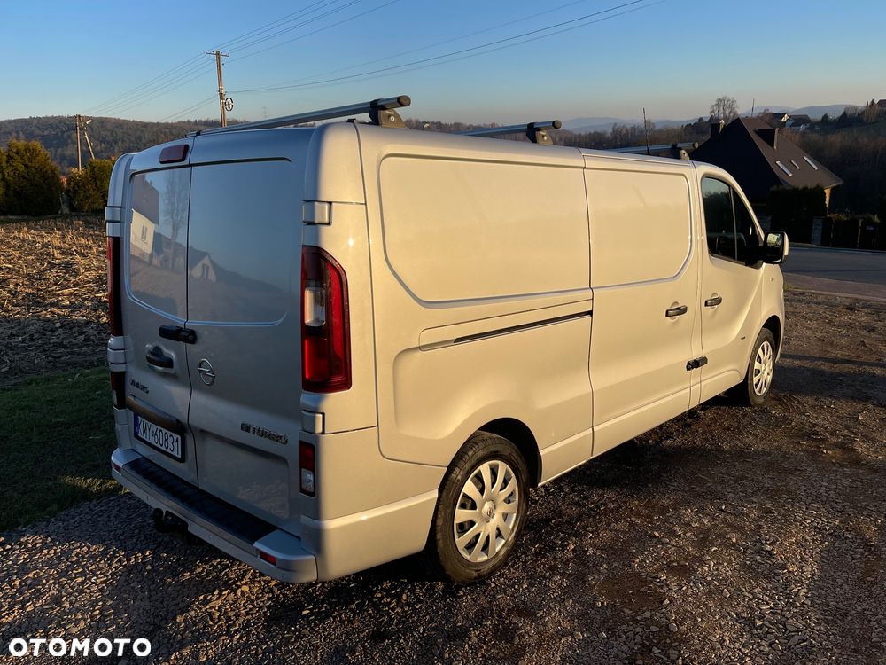 Opel Vivaro - 14