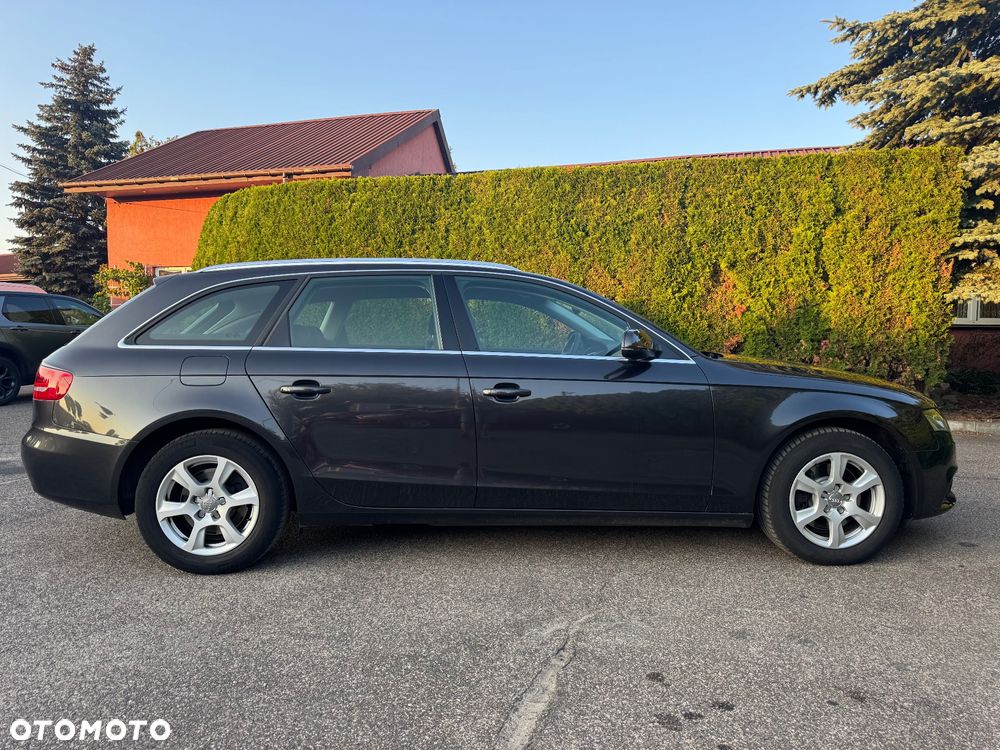 Audi A4 Avant 2.0 TDI DPF Ambiente - 10