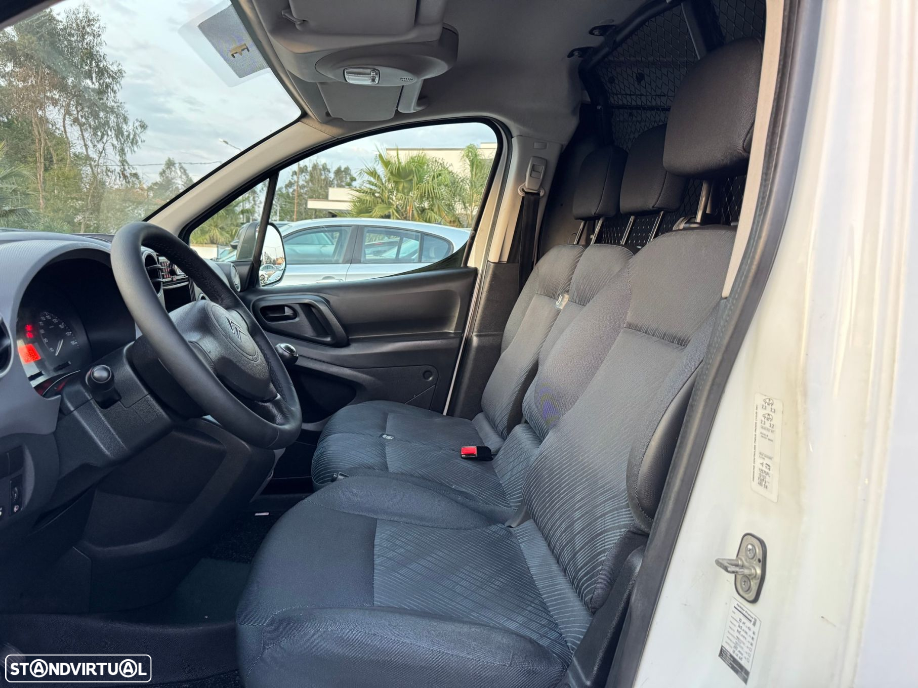 Citroën Berlingo 1.6 HDi 600 3L - 17