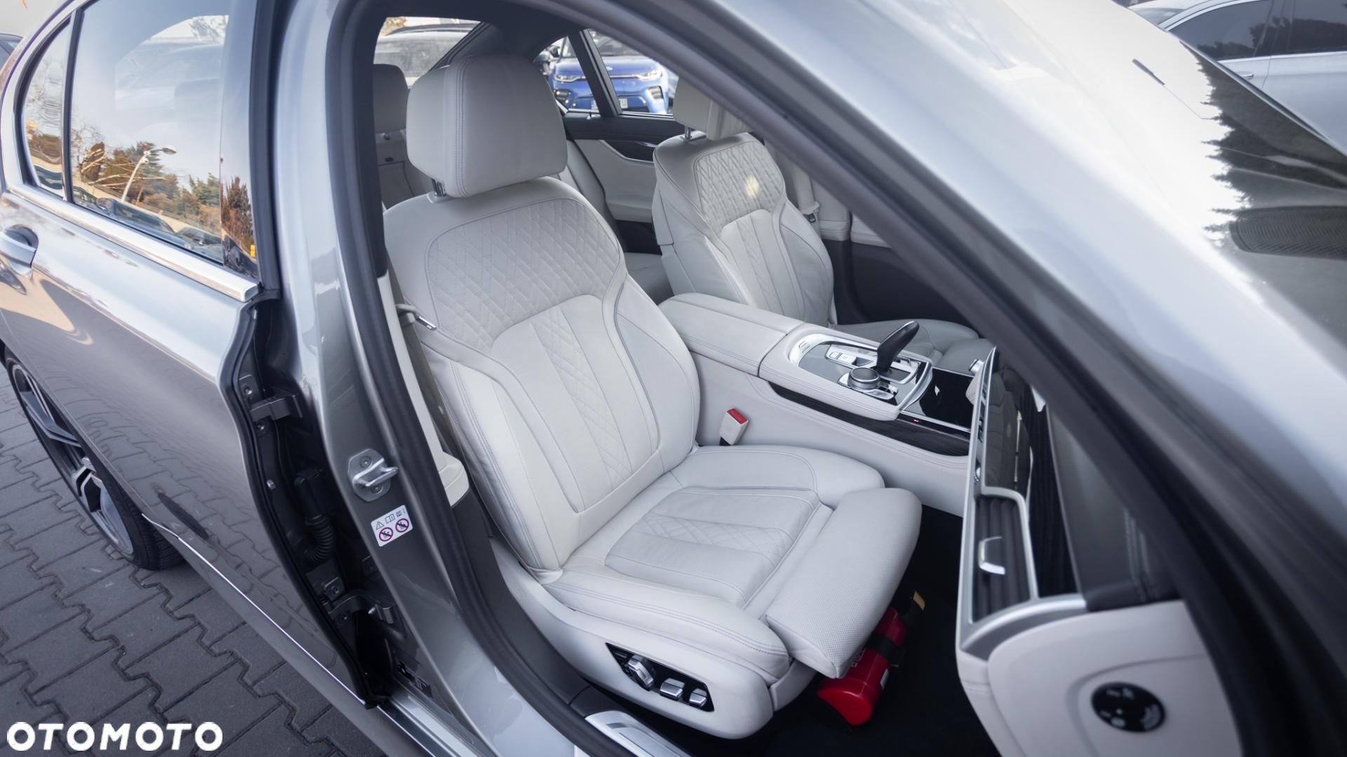BMW Seria 7 - 15