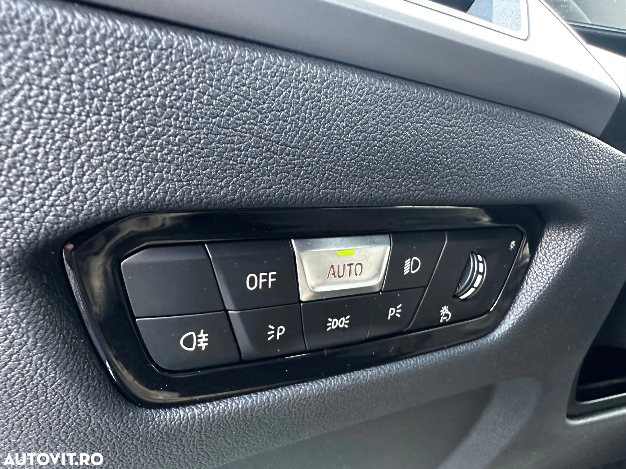 BMW Seria 3 318d Touring Aut. Sport Line - 17