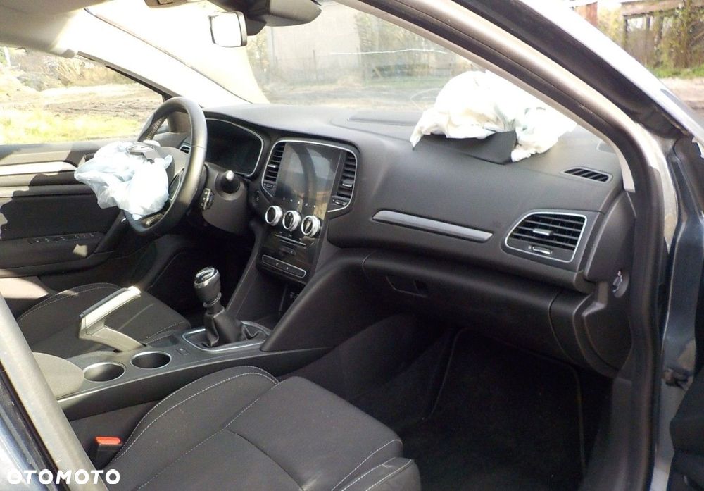 Renault Megane 1.5 Blue dCi Techno - 24