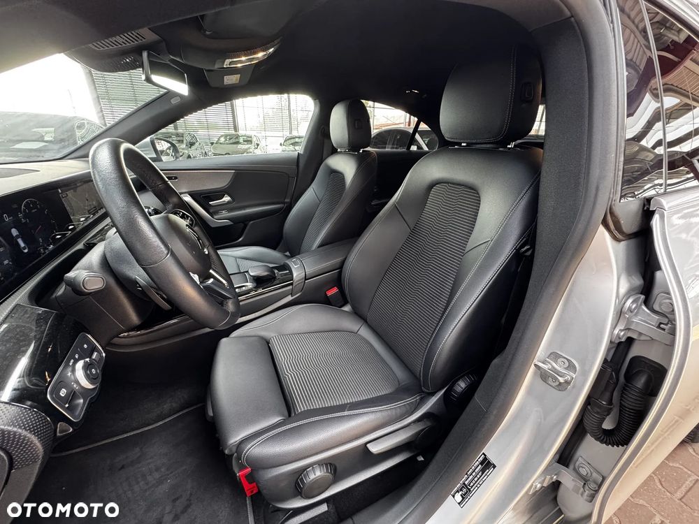 Mercedes-Benz CLA 200 Progressive 7G-DCT - 12