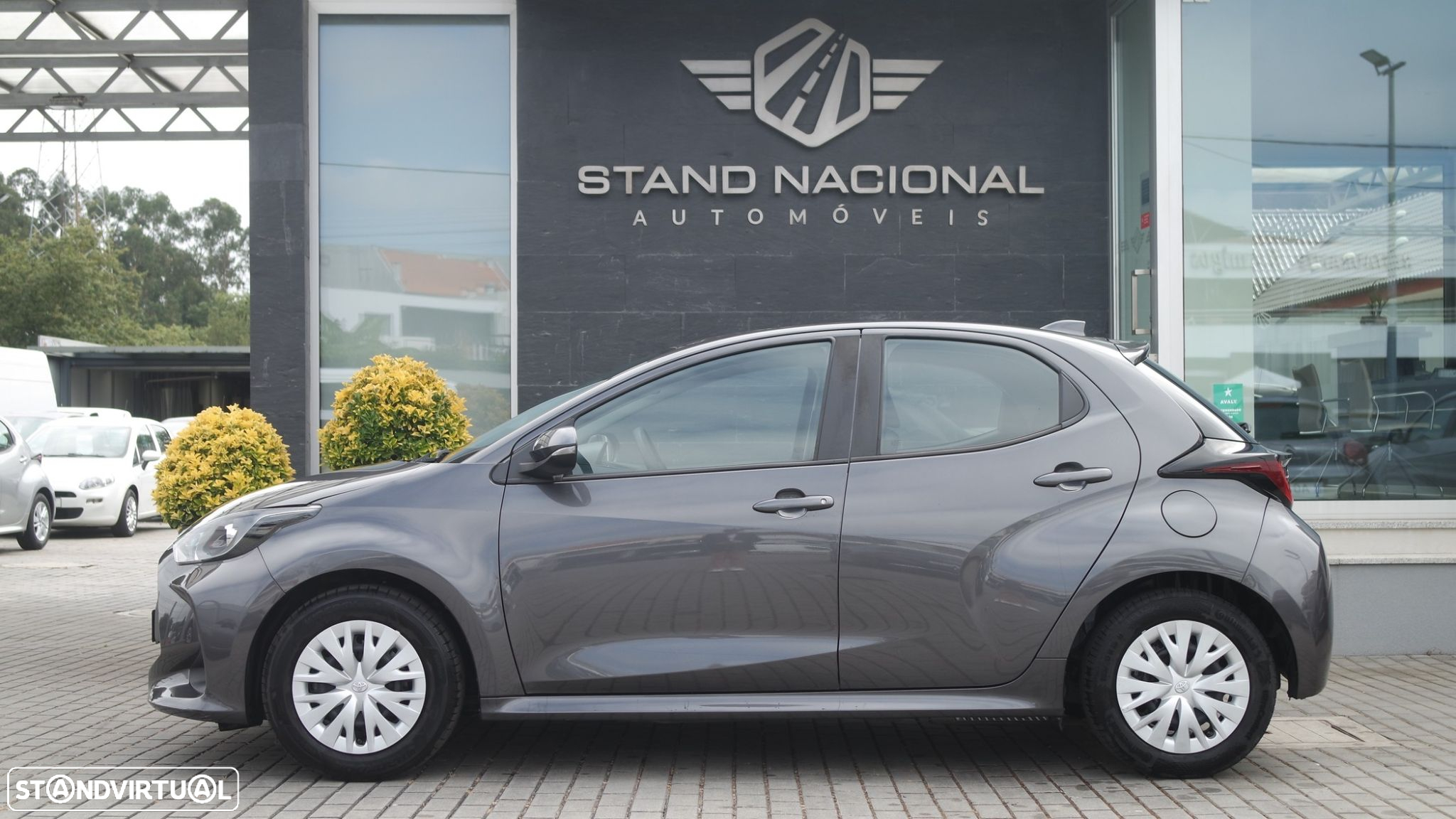 Toyota Yaris - 8